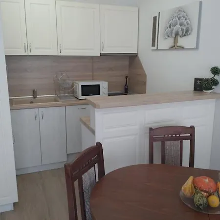 Apartman нов стилен за двама-околчица