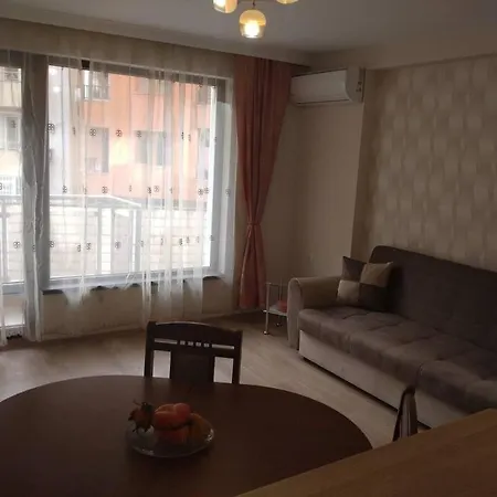 нов стилен за двама-околчица Apartman Várna